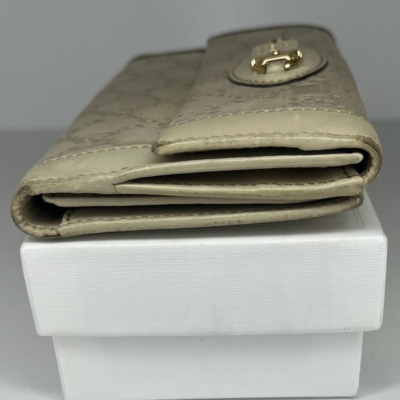 💜Gucci Cream/Beige Guccissima Gold Heart Snap Long Wallet | PRELOVED💜 - Picture 3 of 13